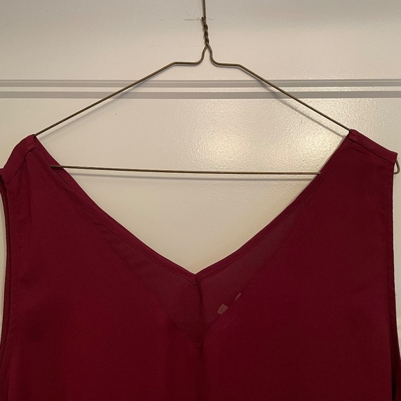 Dark Red Sleeveless Top - Picture 2 of 2